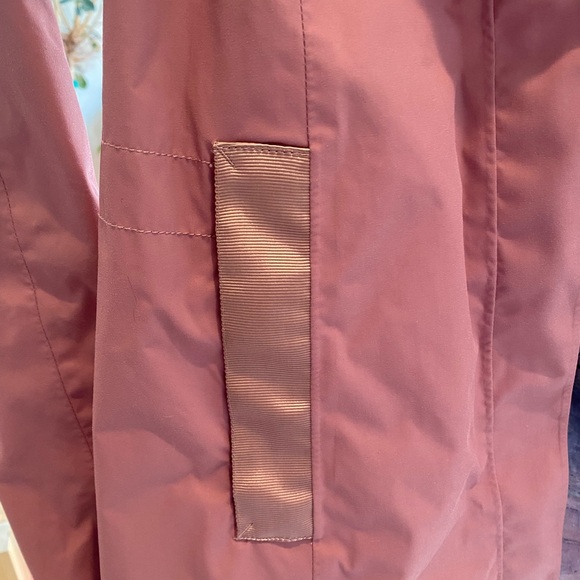 Lululemon Rain Jacket - Picture 7 of 12